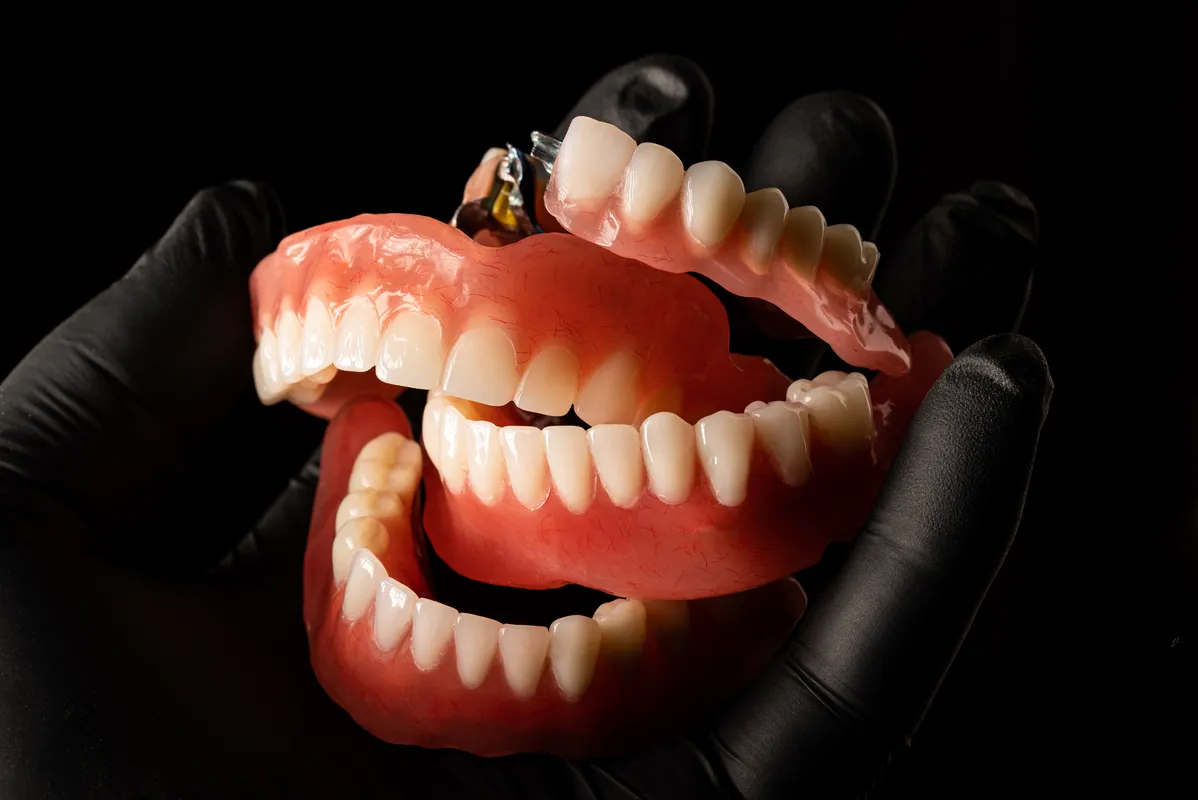 - dentalbit dental bit tg mureș laborator tehnică dentară laborator tehnica dentara tg mures mures fogtechnikus marosvasarhely fogtechnia CAD/CAM exocad digital Laborator Tehnică Dentară Proiectare Digitală Dentară Lucrări Fixe Lucrări Fixe Pe Implant Lucrări Mobile Lucrări Mobilizabile tehnică dentară digitală